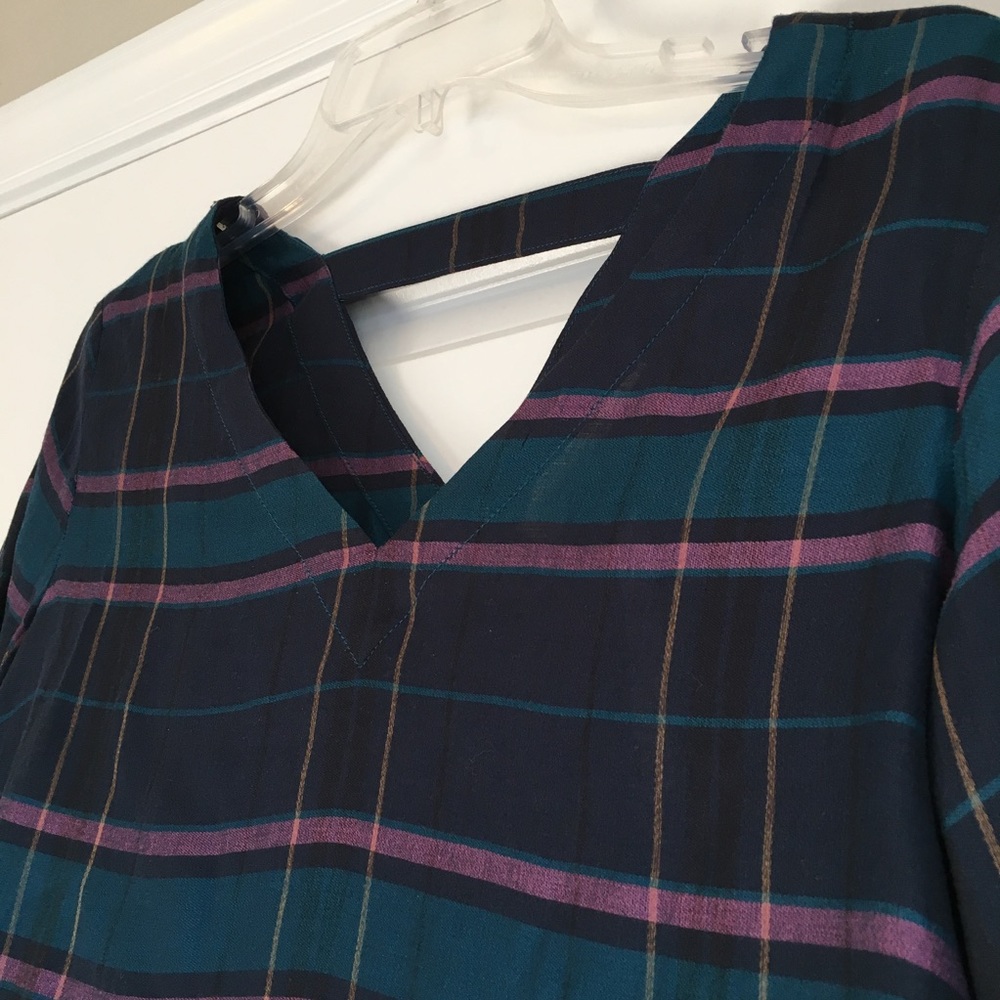 NWT LOFT Plaid Bar Back Blouse • XS - Picture 5 of 6